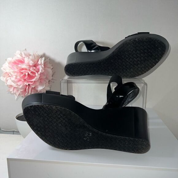 Authentic Charles David “Frankie” - Picture 6 of 6